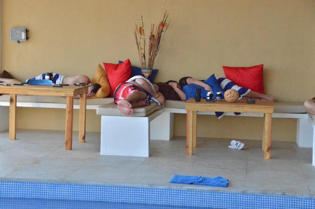 Casablanca Guest House - Adults Only - Starlink Internet! 지폴리테 외부 사진