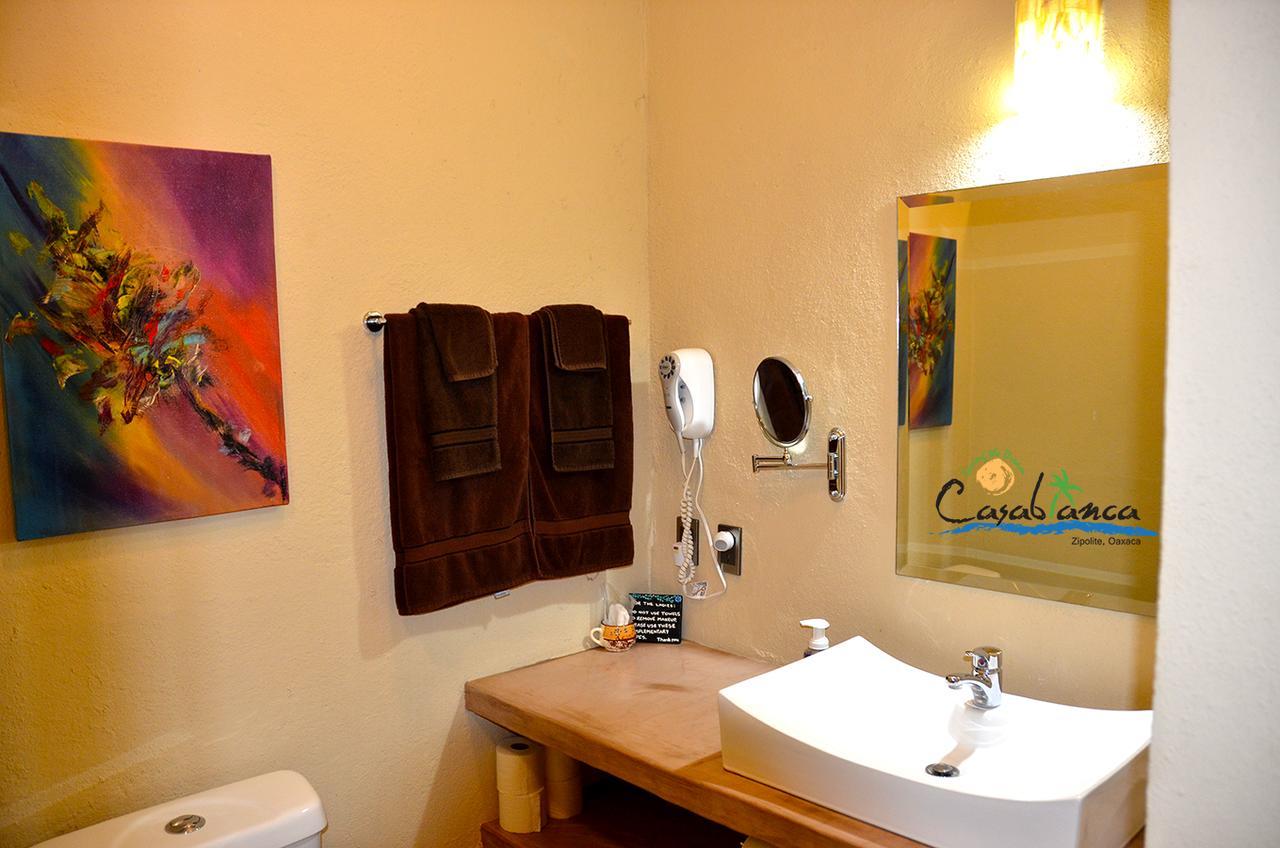 Casablanca Guest House - Adults Only - Starlink Internet! 지폴리테 외부 사진