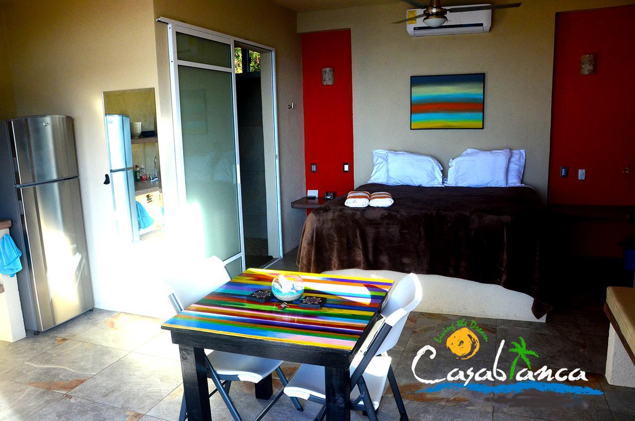 Casablanca Guest House - Adults Only - Starlink Internet! 지폴리테 외부 사진
